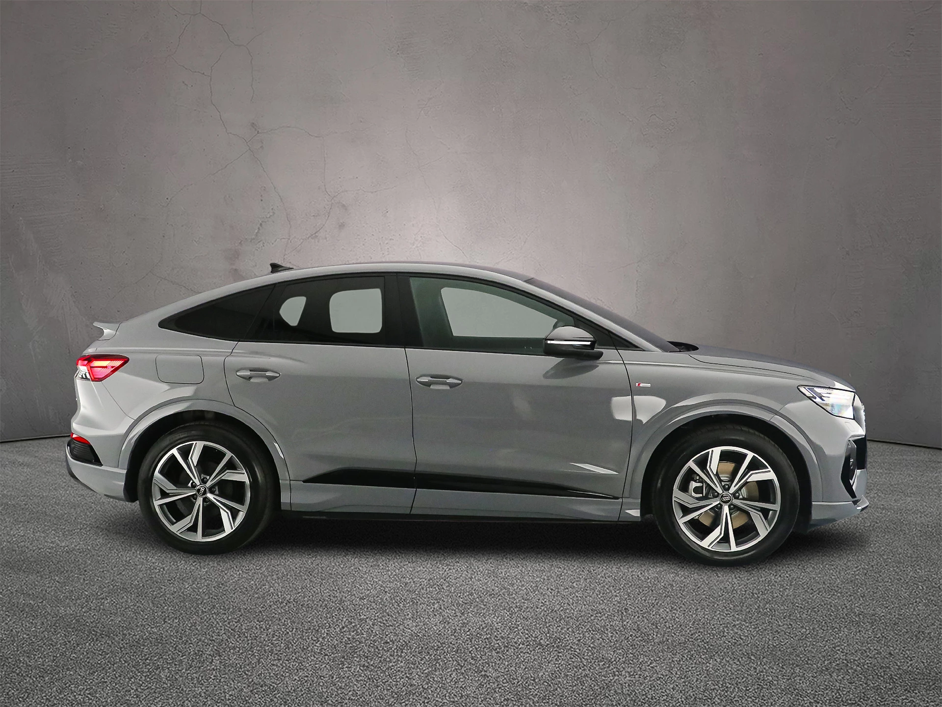 Hoofdafbeelding Audi Q4 Sportback e-tron