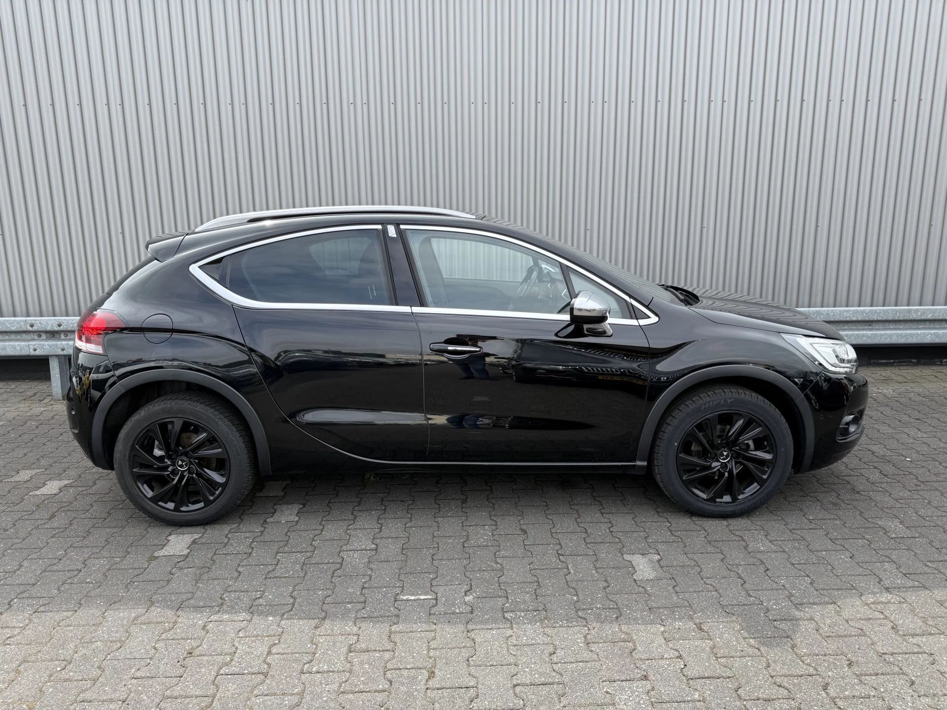 Hoofdafbeelding DS DS 4