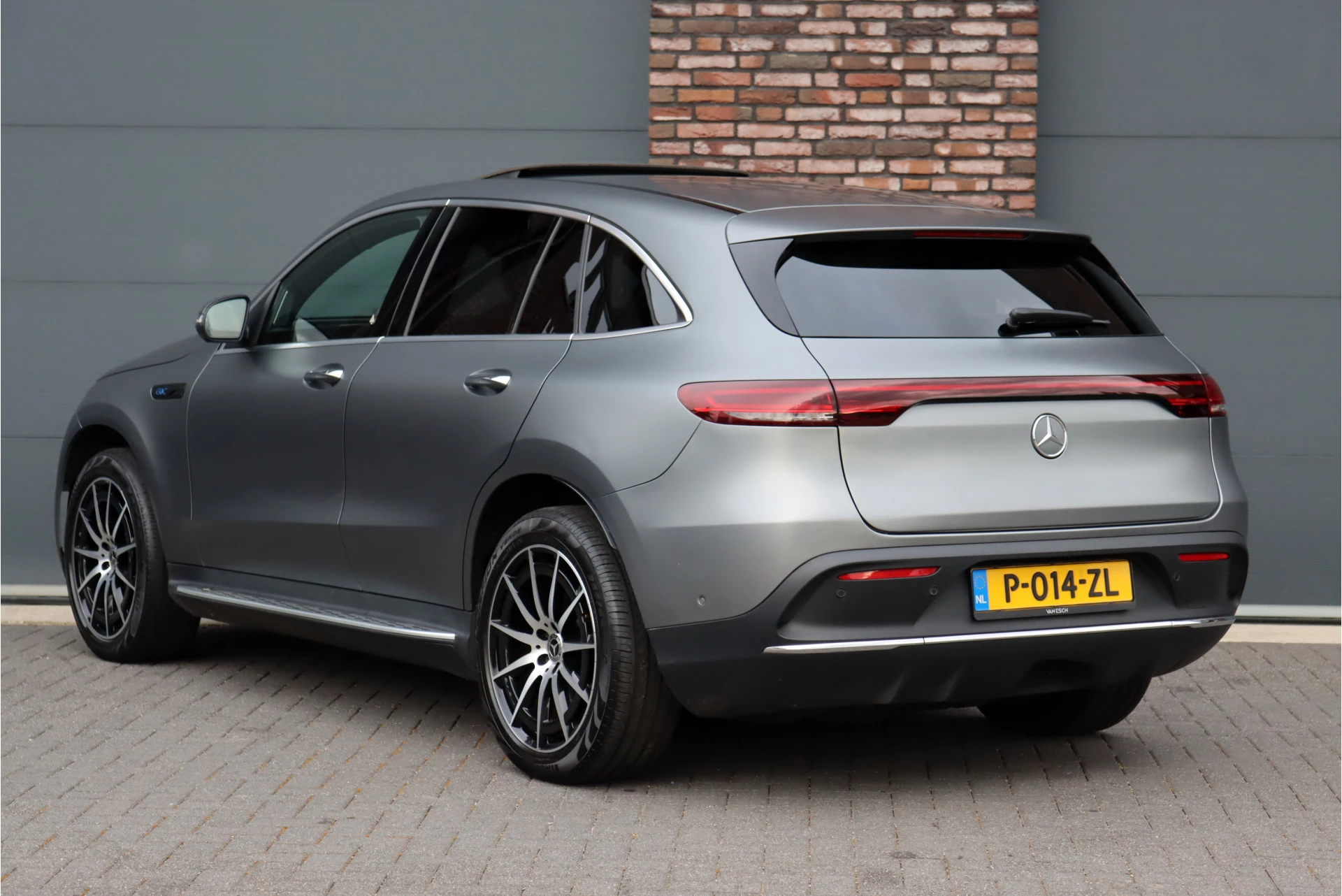 Hoofdafbeelding Mercedes-Benz EQC