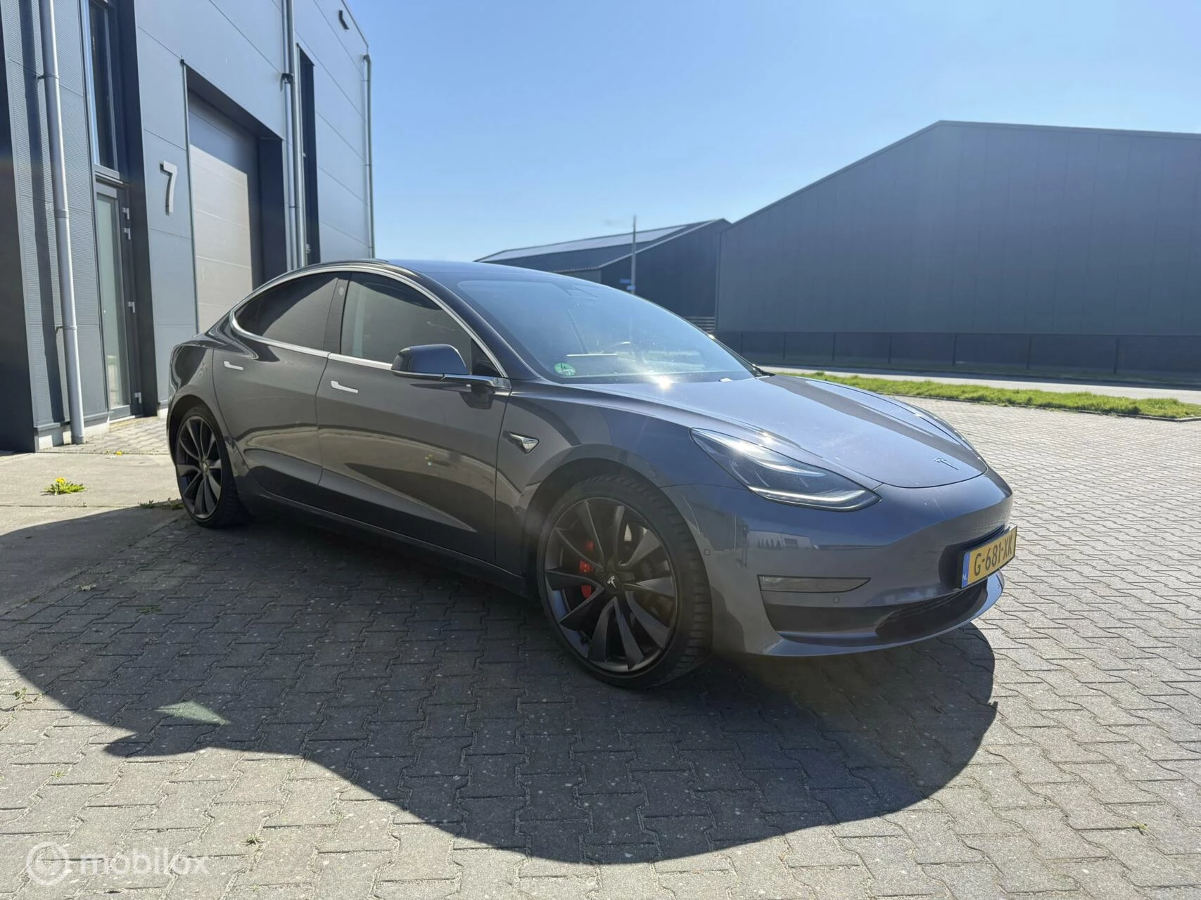 Hoofdafbeelding Tesla Model 3