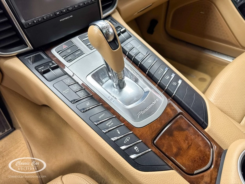 Hoofdafbeelding Porsche Panamera