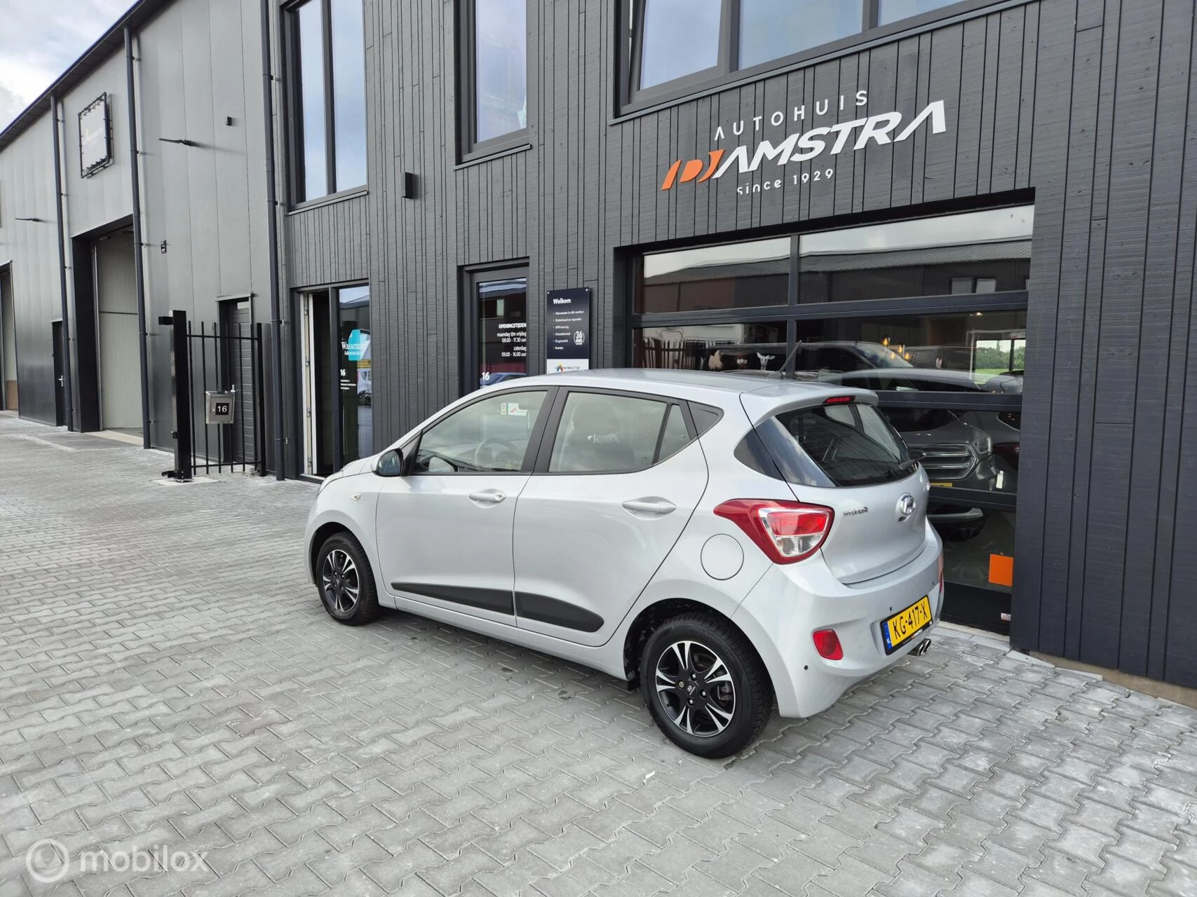 Hoofdafbeelding Hyundai i10