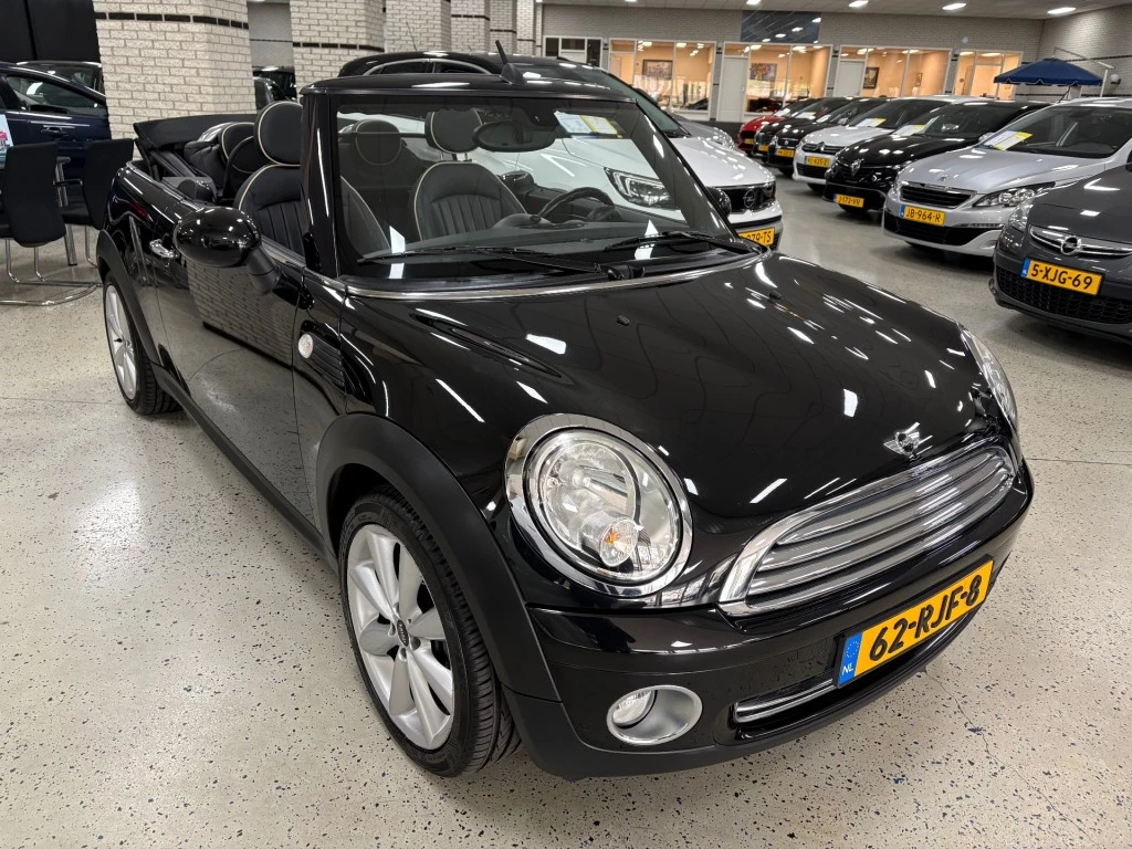 Hoofdafbeelding MINI Cabrio