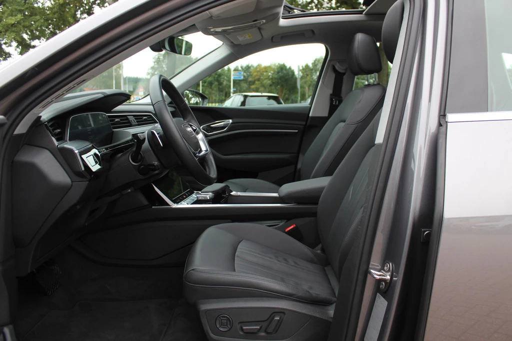 Hoofdafbeelding Audi e-tron