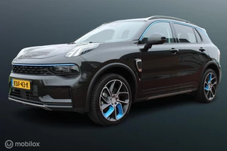 Lynk & Co 01 1.5 Plug-in Hybrid, Panoramadak, Stoelverwarming, Clima, Cruise, Pdc + Camera, Navi, App connect, Donker glas,