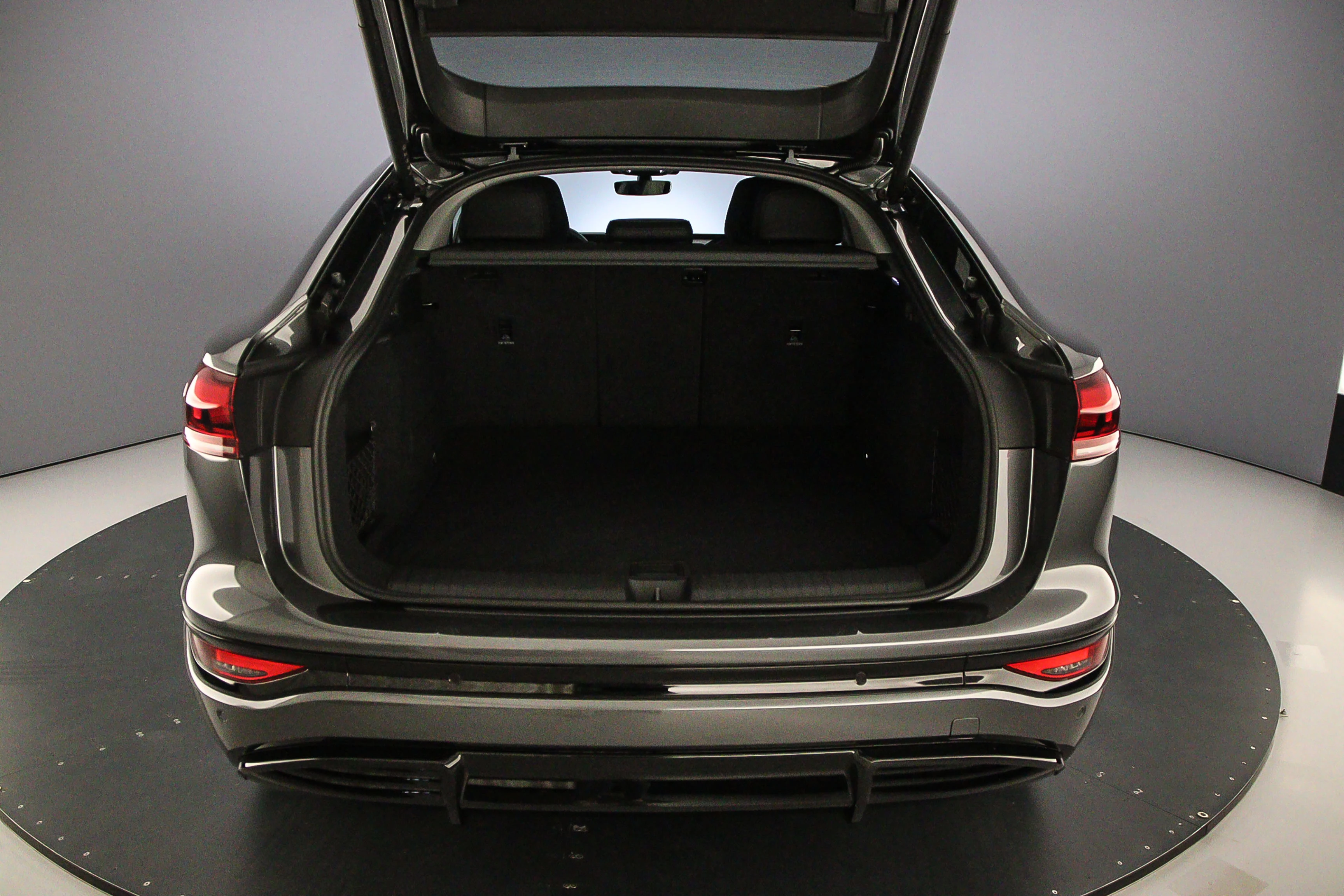 Hoofdafbeelding Audi Q6 e-tron