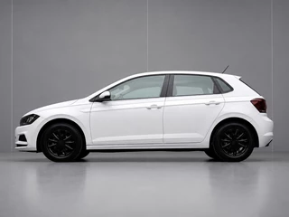 Volkswagen Polo 1.0 Comfortline Sport (BLACK AND WHITE EDITON,LED,AIRCO,BLUETOOTH,SPORTSTOELEN,NETTE STAAT,NIEUWE APK)