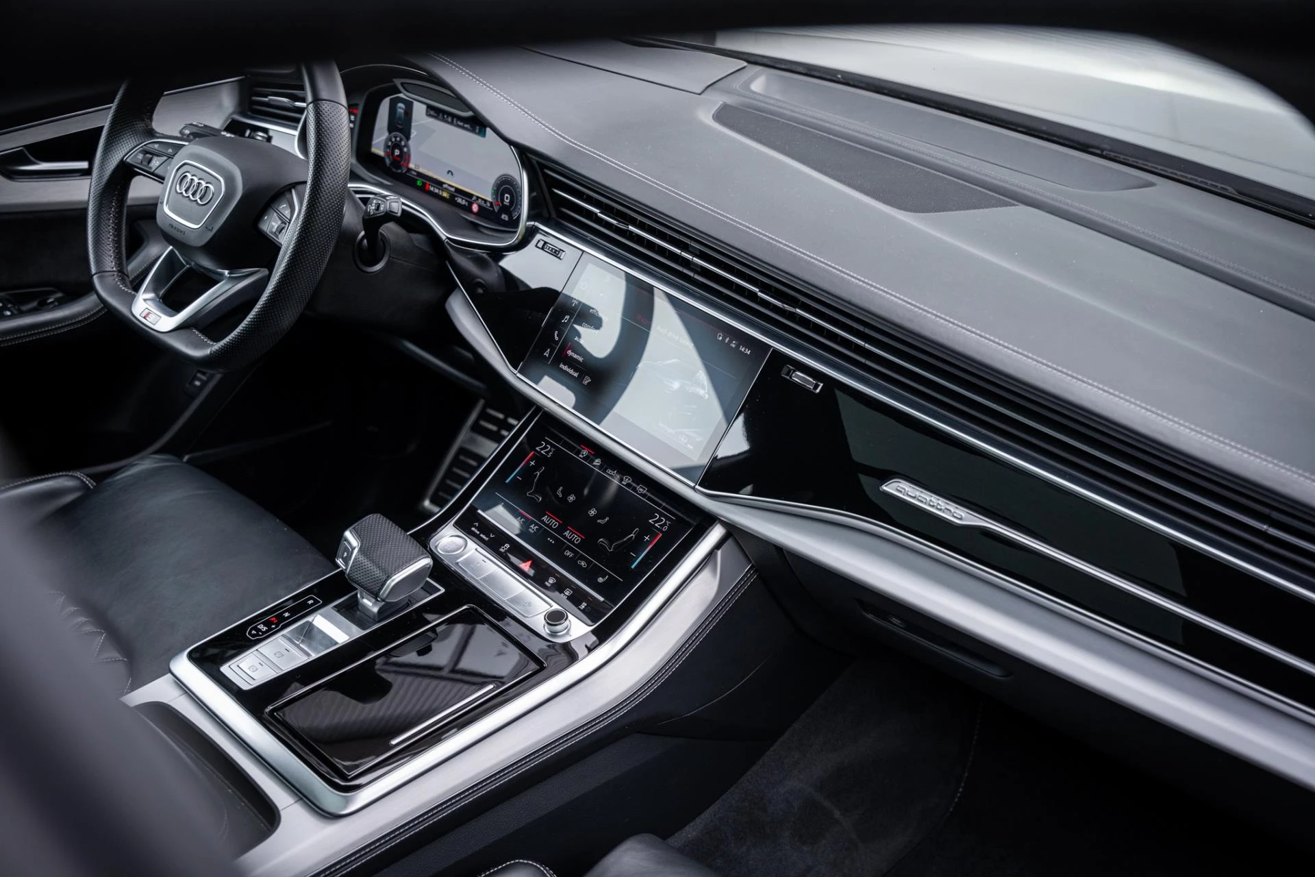 Hoofdafbeelding Audi Q8