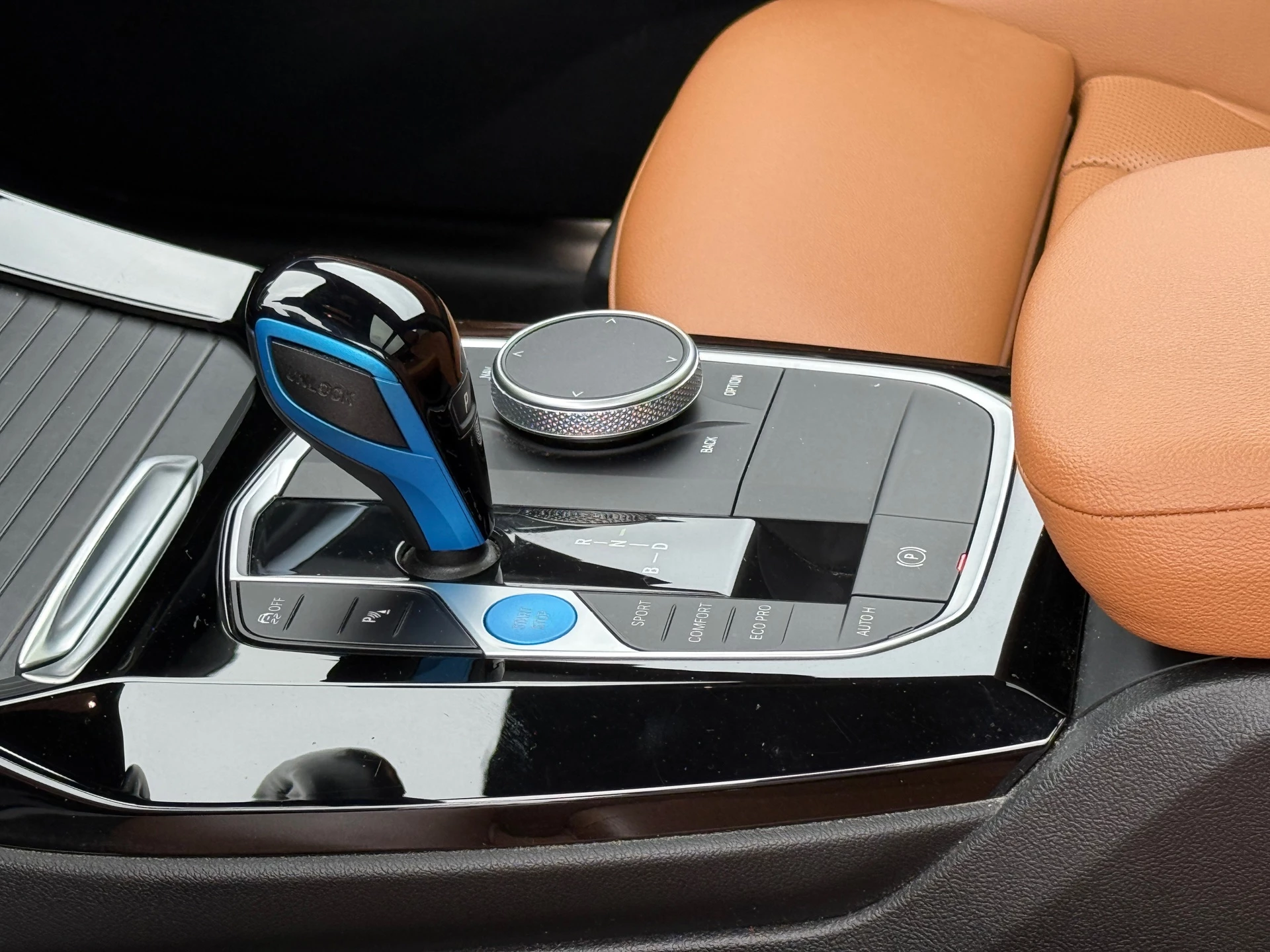 Hoofdafbeelding BMW iX3