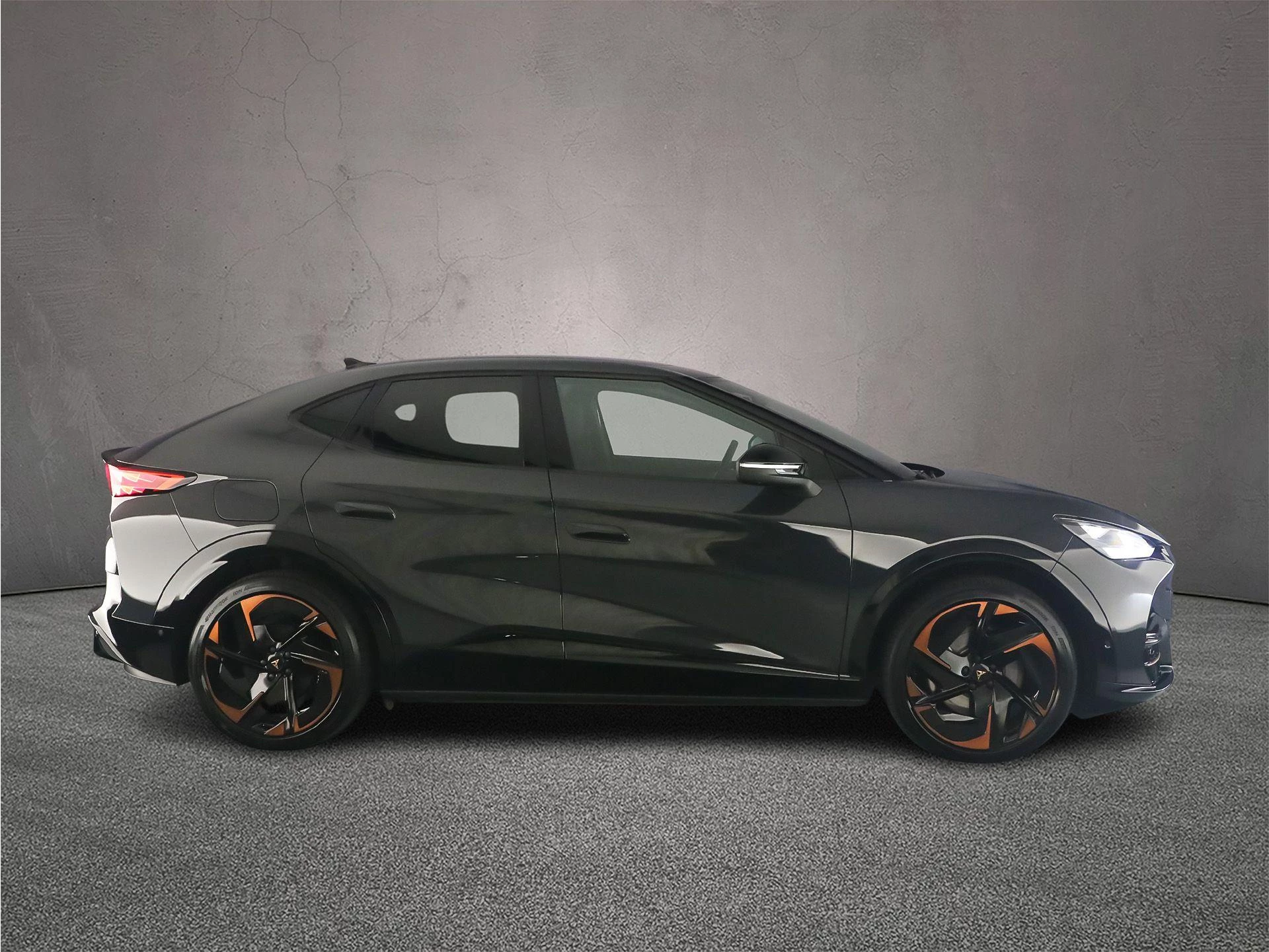 Hoofdafbeelding CUPRA Tavascan