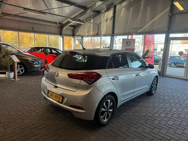 Hoofdafbeelding Hyundai i20