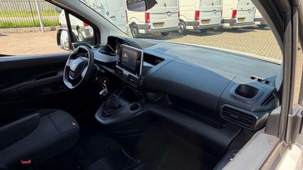 Hoofdafbeelding Peugeot Partner