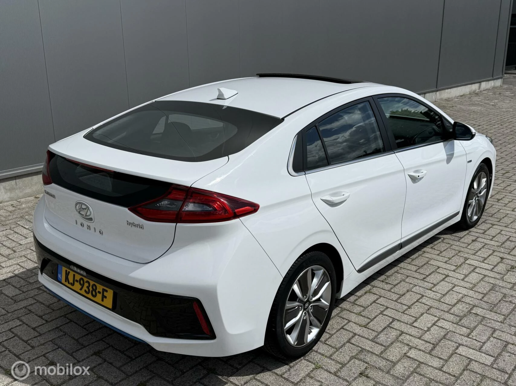 Hoofdafbeelding Hyundai IONIQ