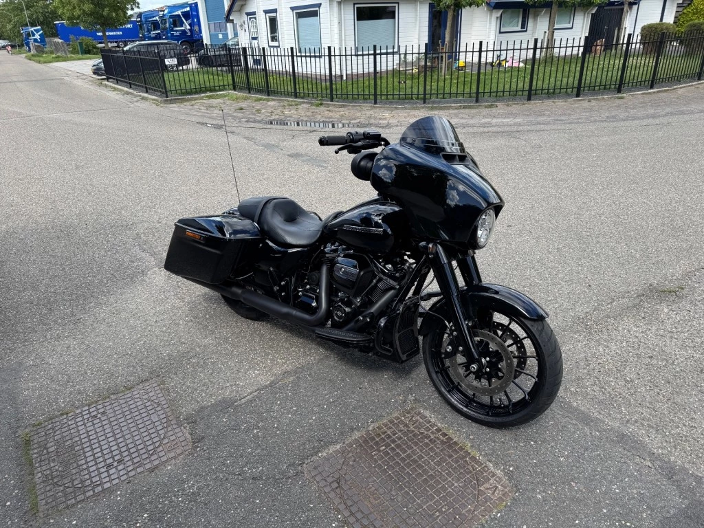 Hoofdafbeelding Harley-Davidson Street Glide