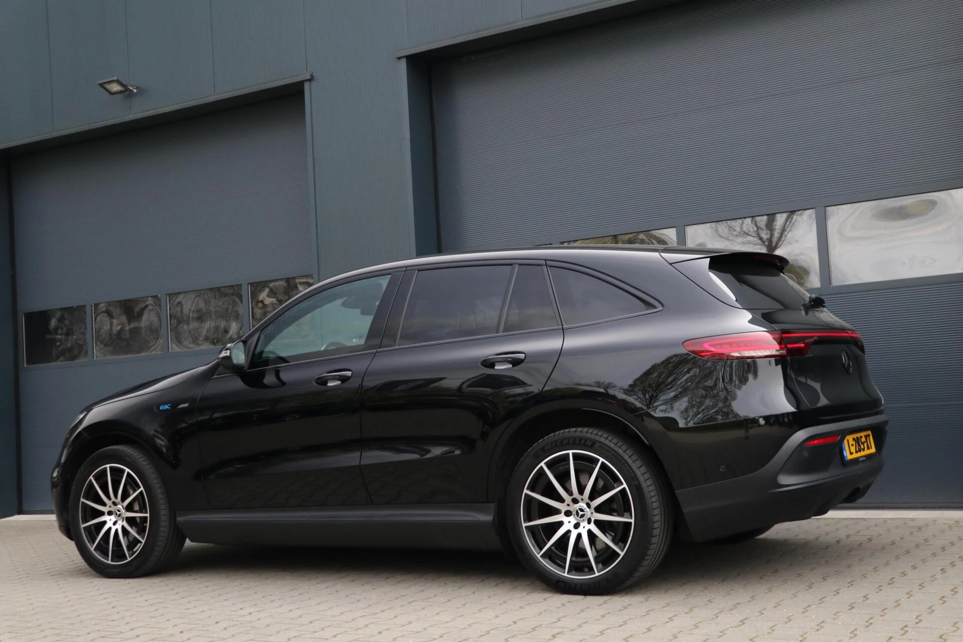 Hoofdafbeelding Mercedes-Benz EQC