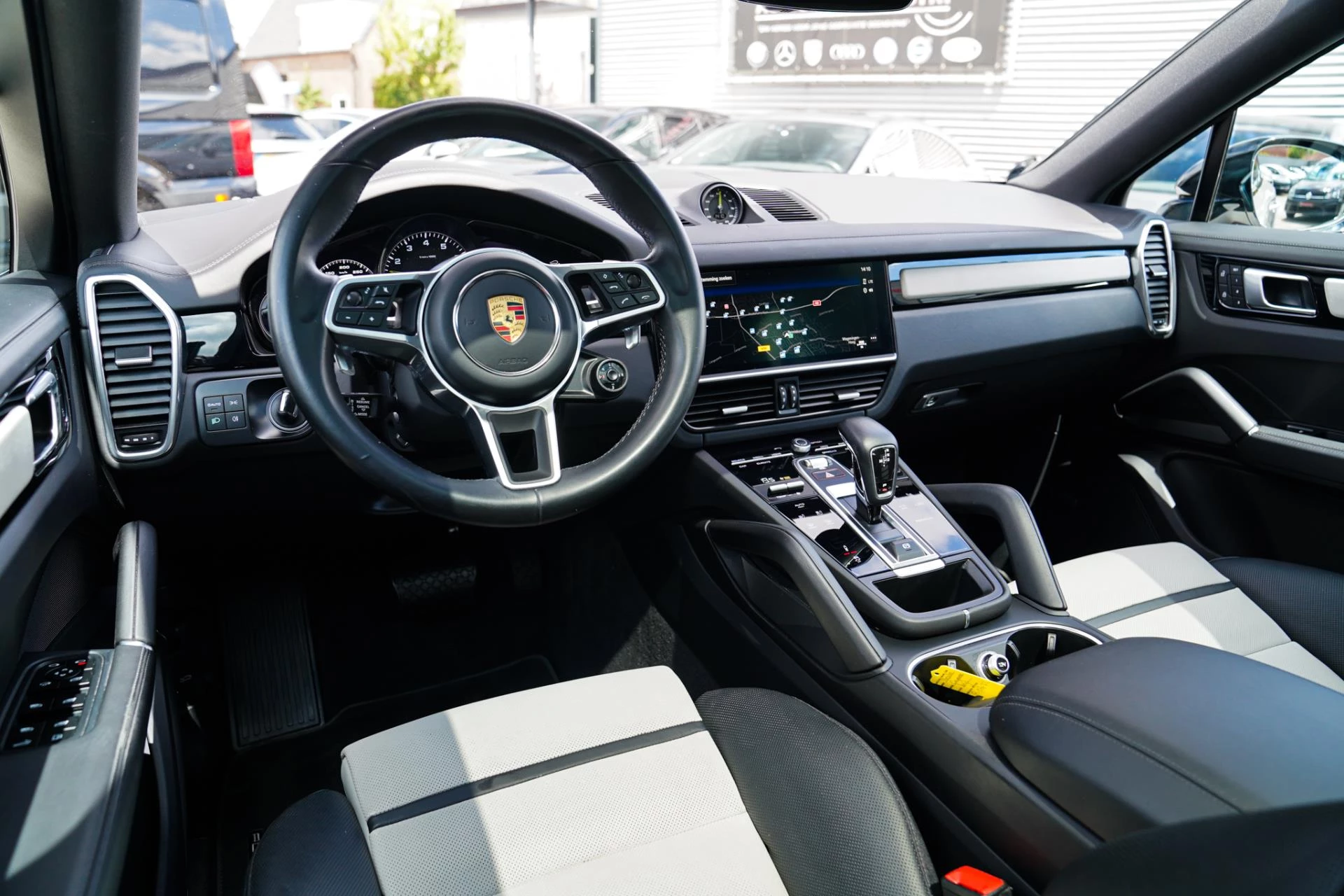 Hoofdafbeelding Porsche Cayenne