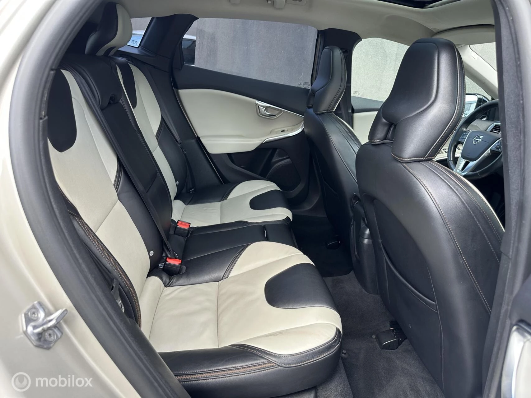 Hoofdafbeelding Volvo V40