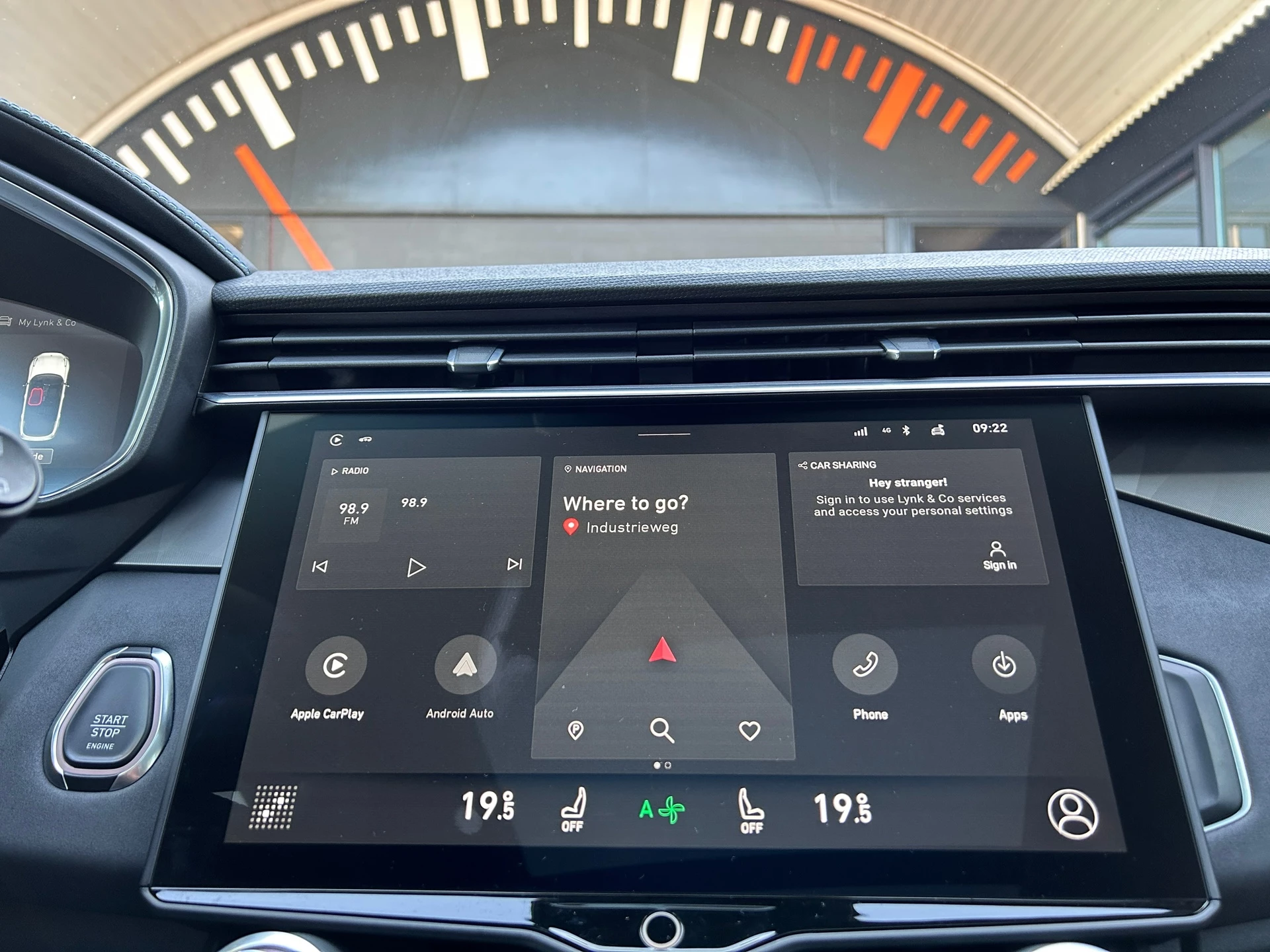 Hoofdafbeelding Lynk & Co 01