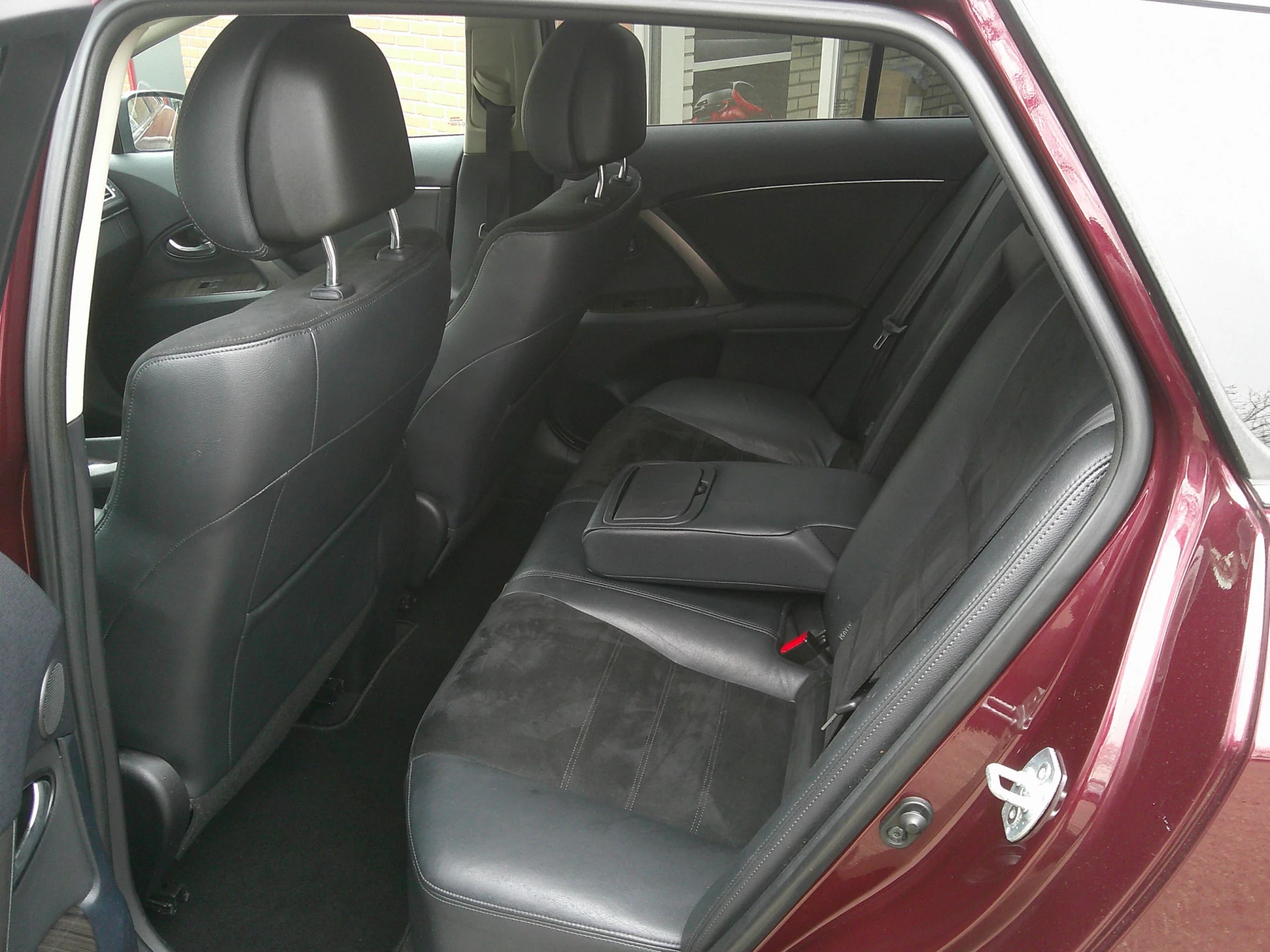 Hoofdafbeelding Toyota Avensis