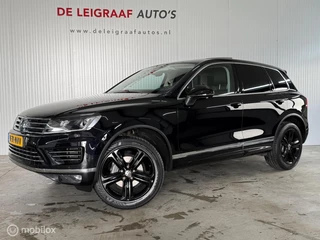 Hoofdafbeelding Volkswagen Touareg Volkswagen Touareg 3.0 tdi R-Line GRIJS Kent [Leer,Carplay,Lucht,Pano]