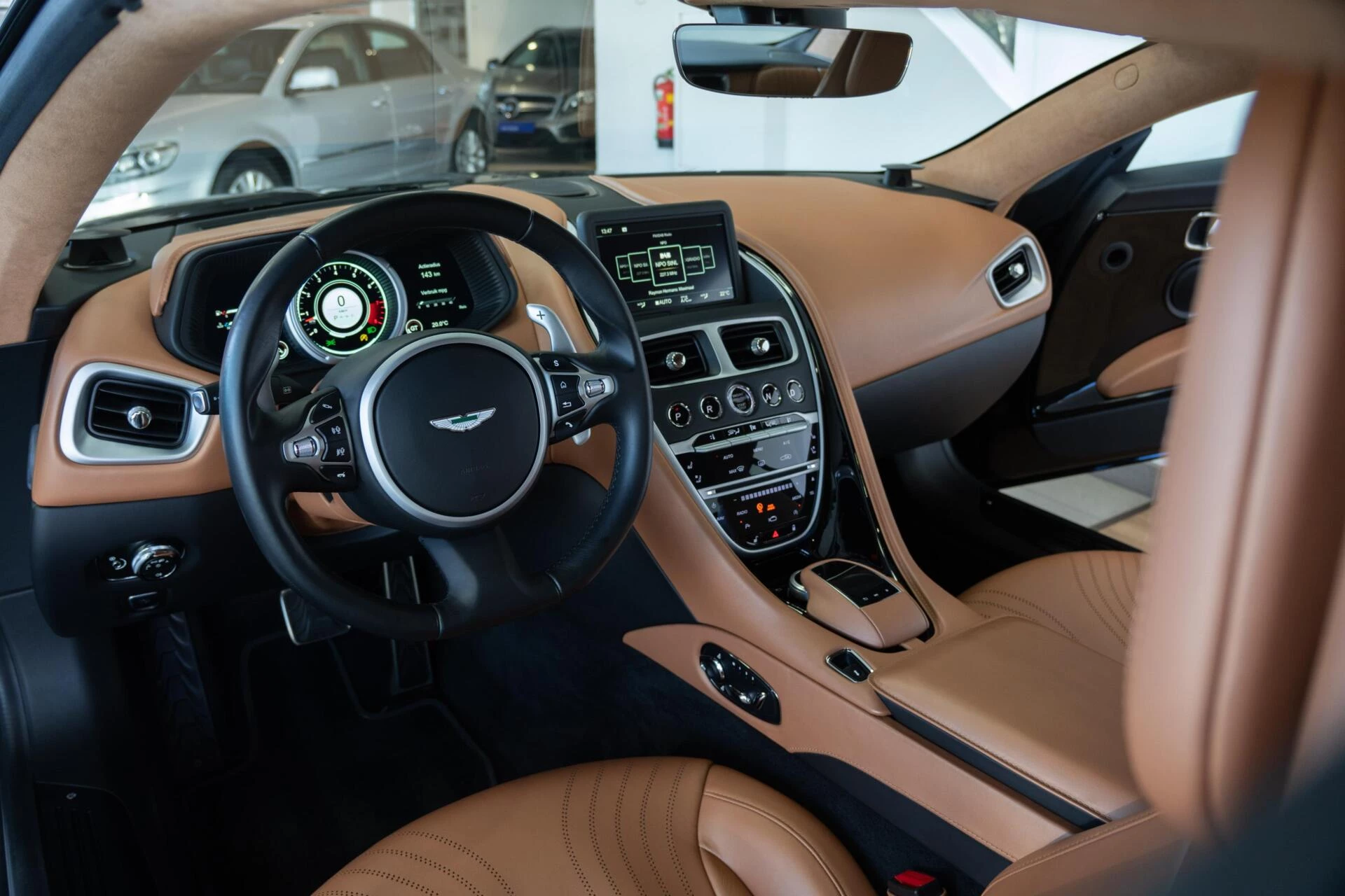 Hoofdafbeelding Aston Martin DB11