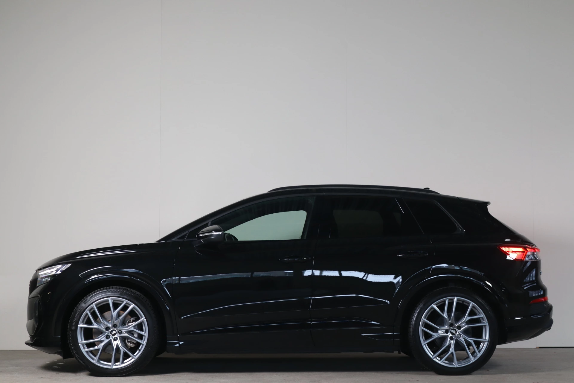 Hoofdafbeelding Audi Q4 e-tron