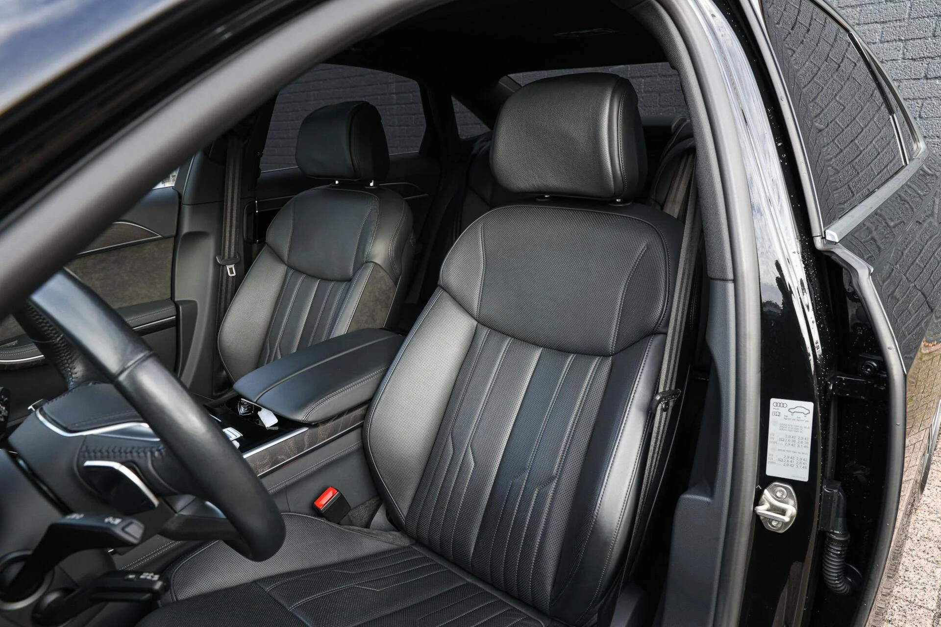 Hoofdafbeelding Audi A8