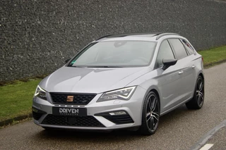 Seat Leon ST CUPRA 300 4DRIVE | Pano - Beats - Brembo - ACC