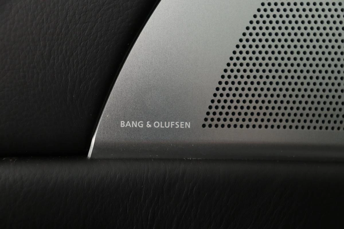 Hoofdafbeelding Aston Martin V12 Vantage