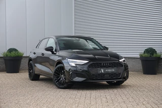 Hoofdafbeelding Audi A3 Audi A3 Sportback 30 TFSI Black Edition Aut. NAP|Trekhaak|Sportst|Dynamisch|Virtual