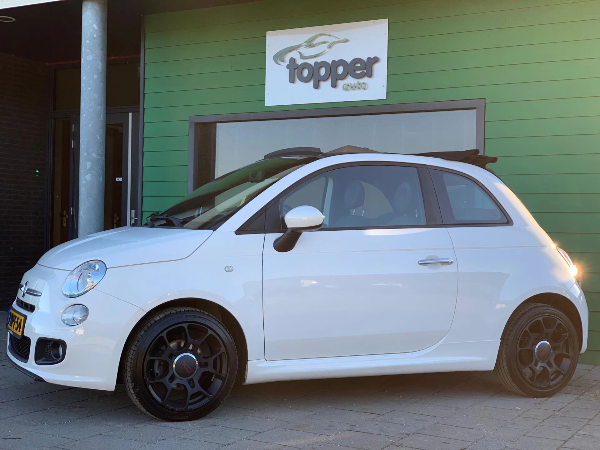 Hoofdafbeelding Fiat 500C