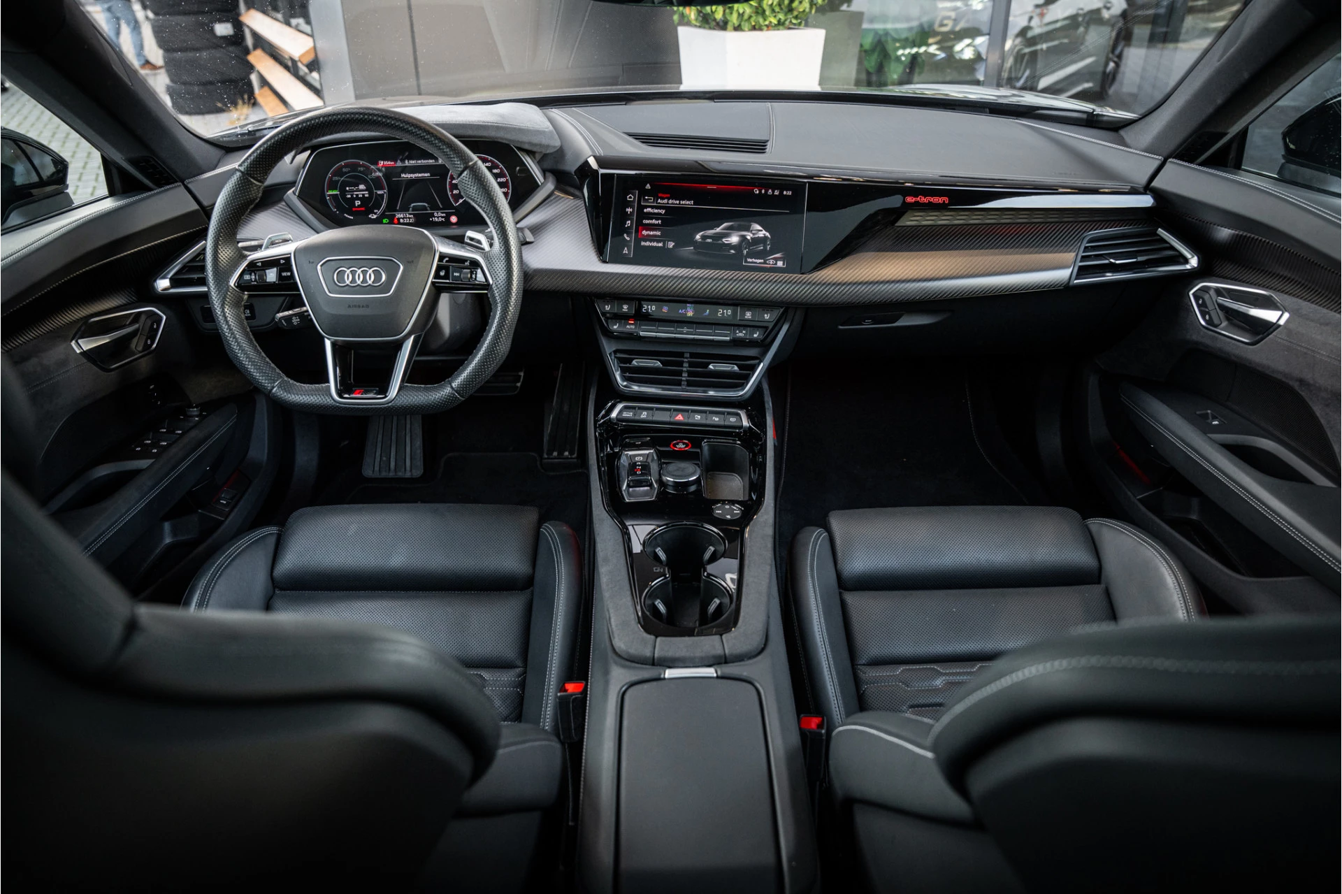 Hoofdafbeelding Audi e-tron GT