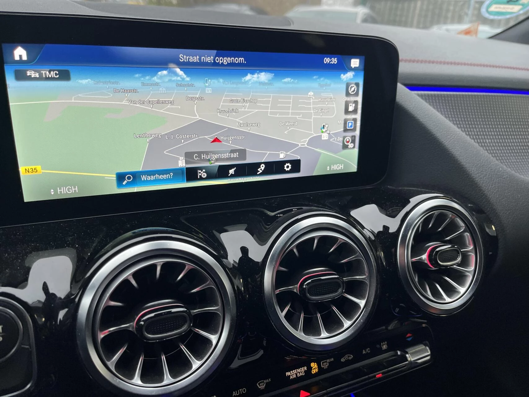 Hoofdafbeelding Mercedes-Benz EQA