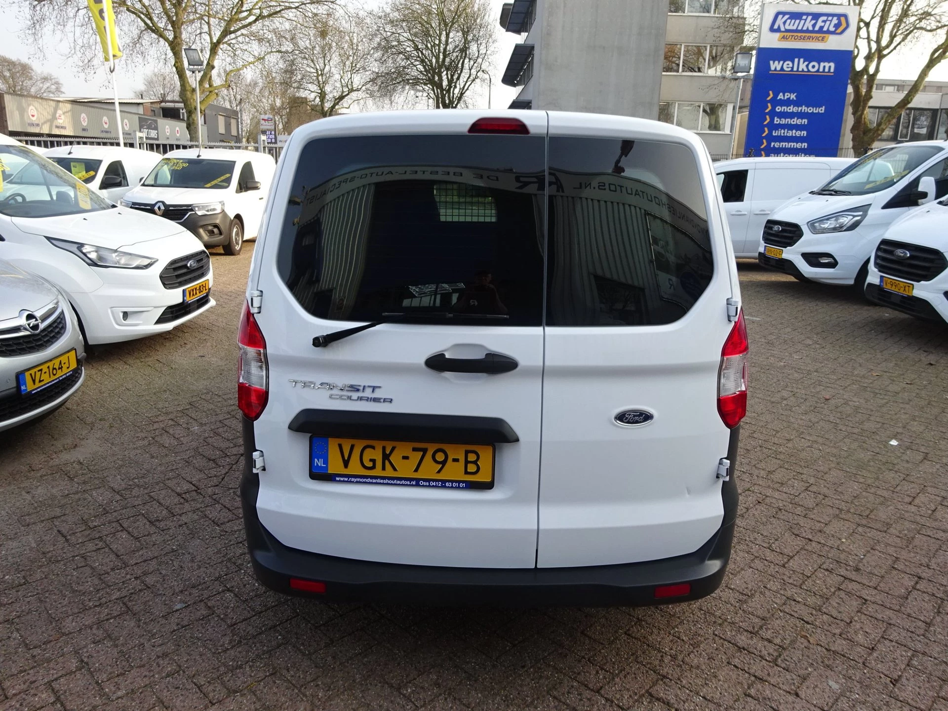 Hoofdafbeelding Ford Transit Courier