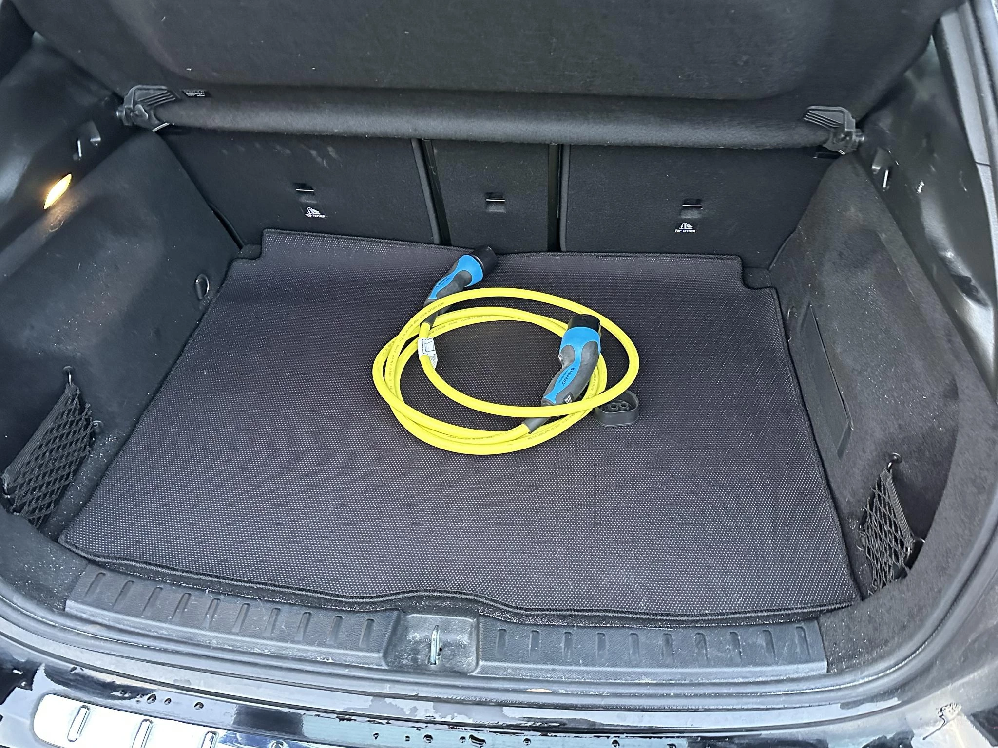 Hoofdafbeelding Mercedes-Benz EQA