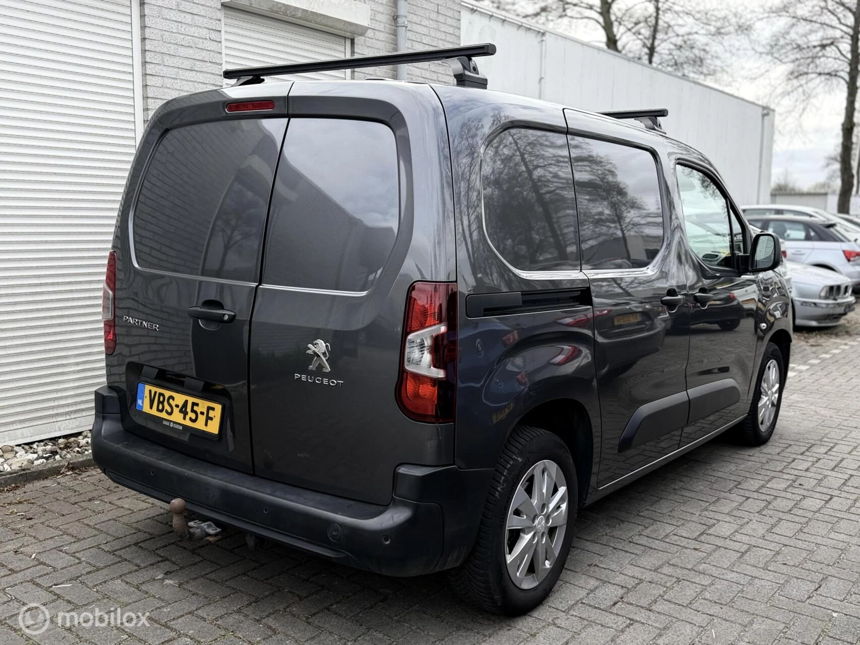 Hoofdafbeelding Peugeot Partner