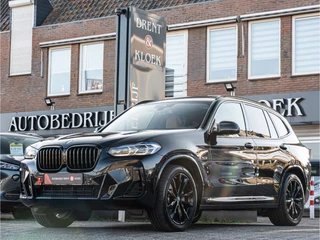 Hoofdafbeelding BMW X3 BMW X3 xDrive30e High Exe M-Sport PANO ELEK TREKHAAK LEDER SHADOW CAMERA 20 INCH BOMVOL!