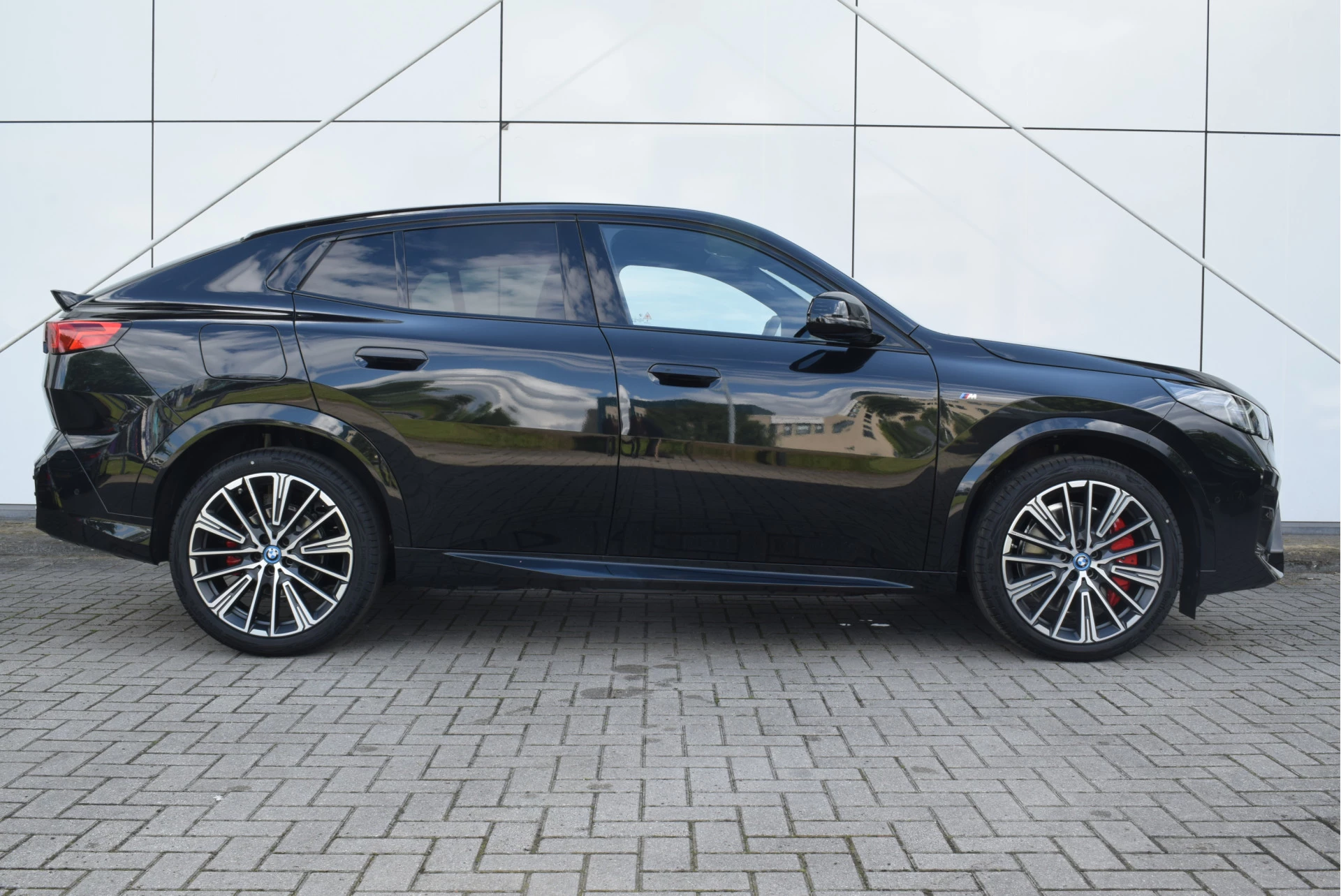 Hoofdafbeelding BMW iX2