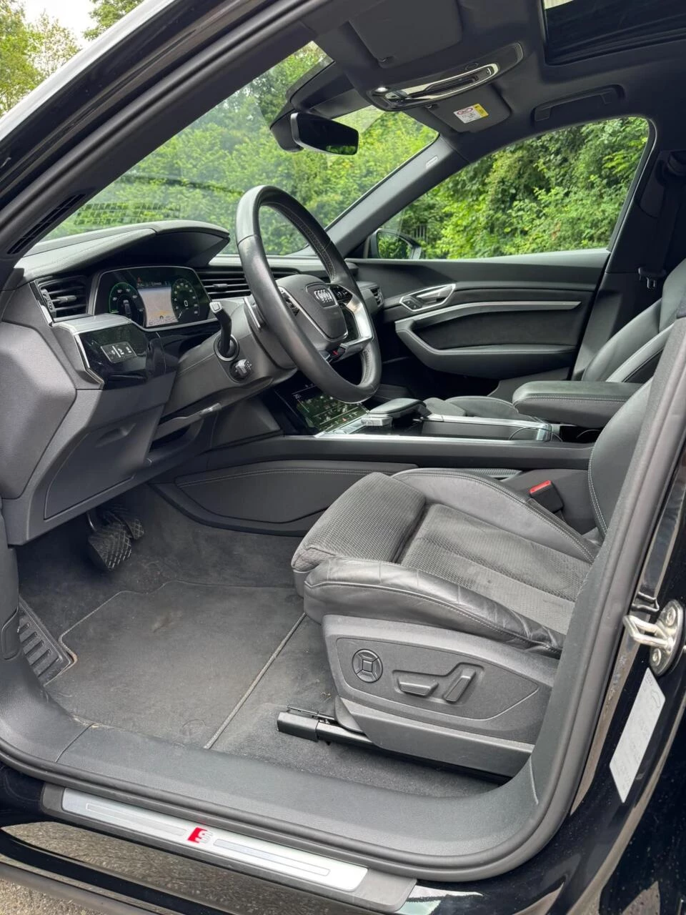 Hoofdafbeelding Audi e-tron