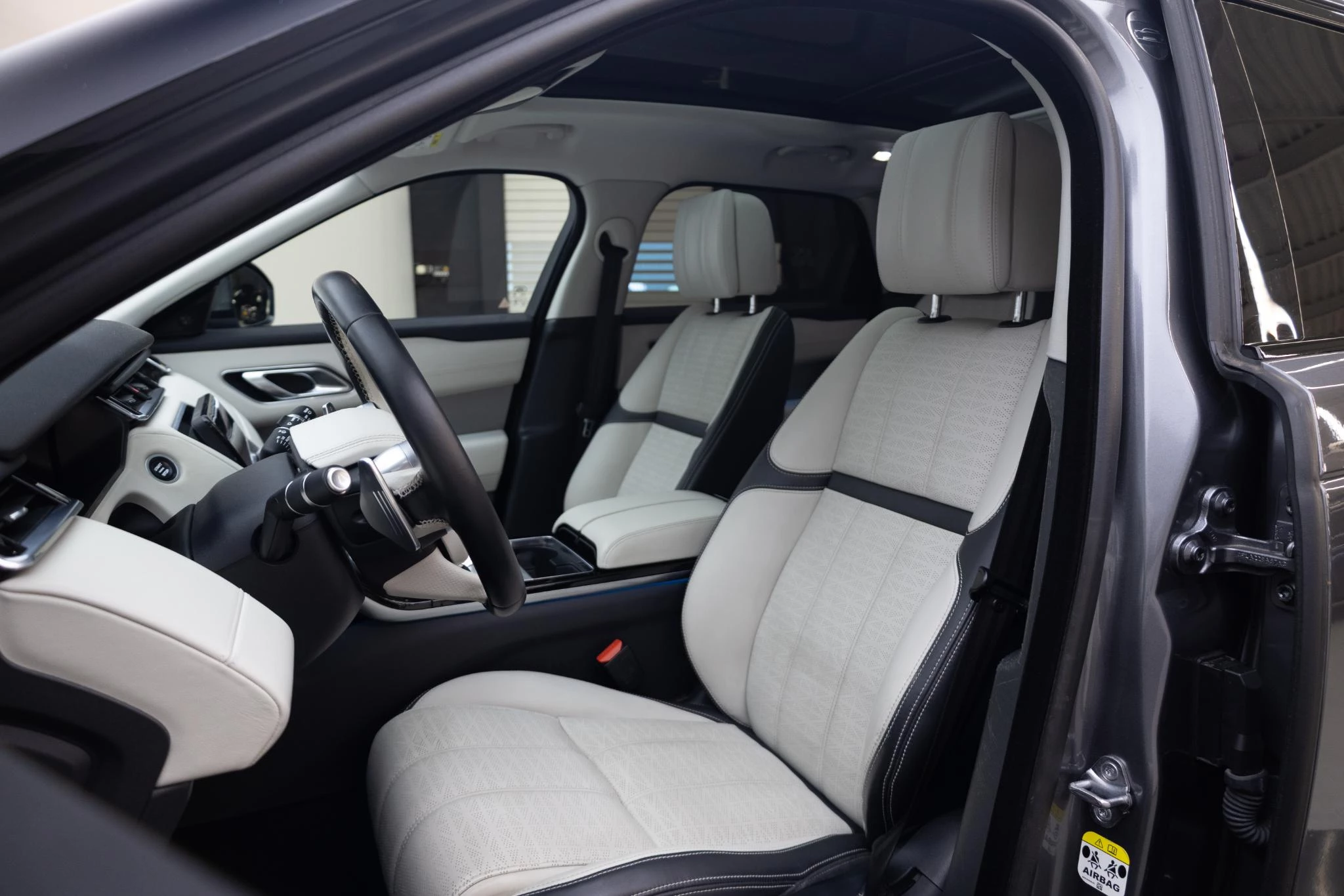 Hoofdafbeelding Land Rover Range Rover Velar