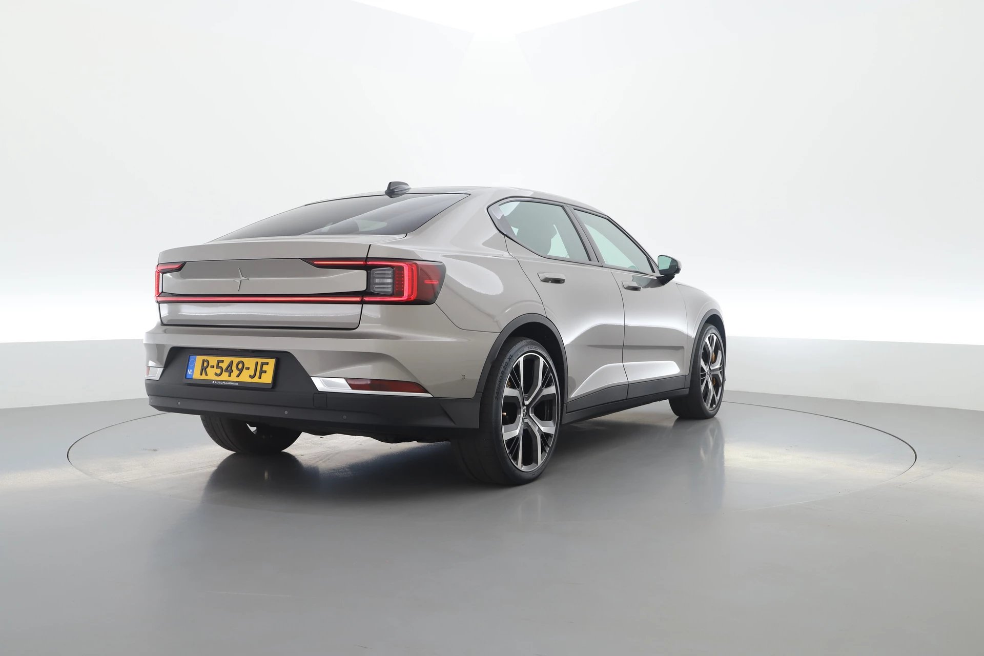 Hoofdafbeelding Polestar 2