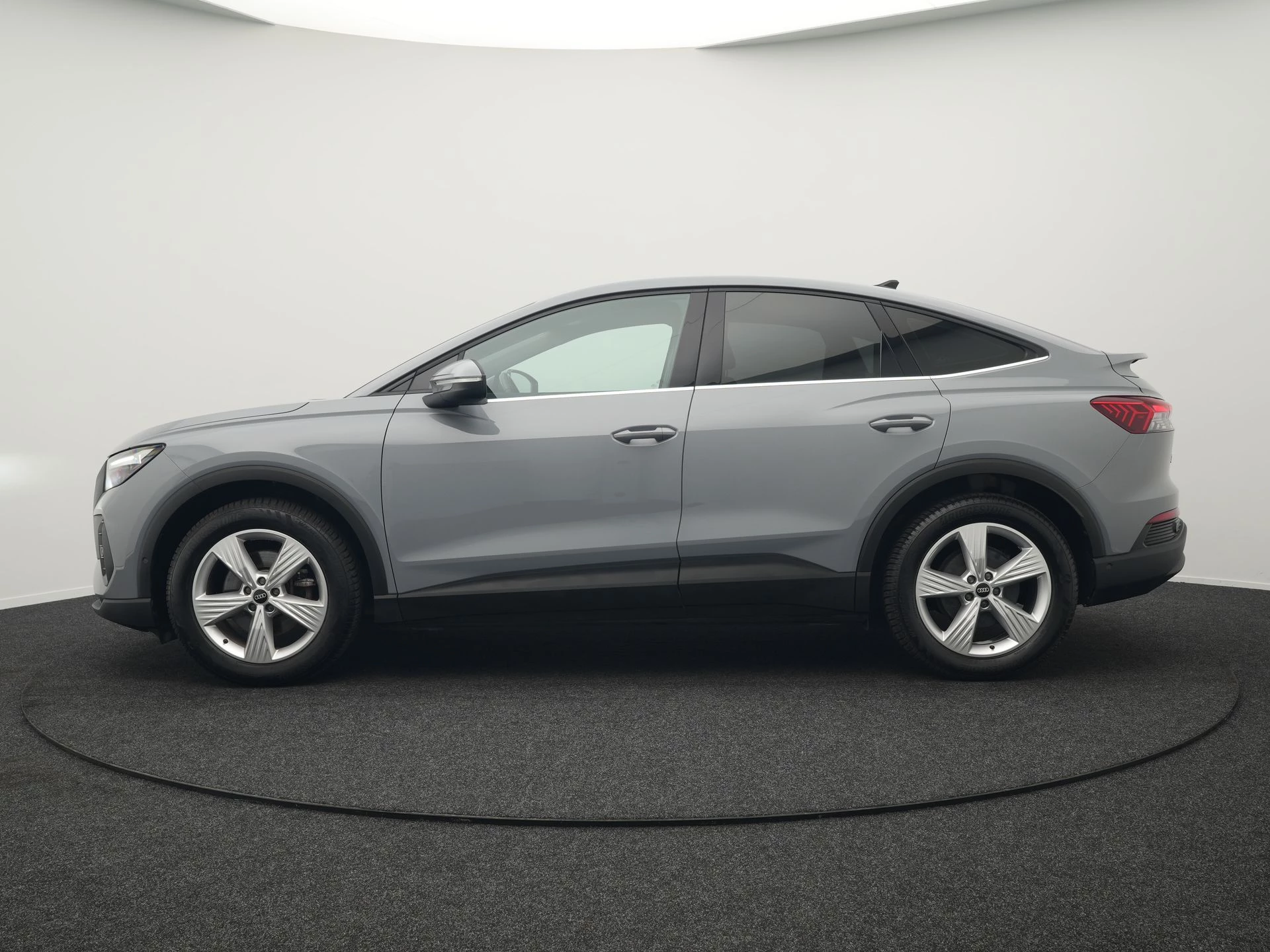 Hoofdafbeelding Audi Q4 e-tron