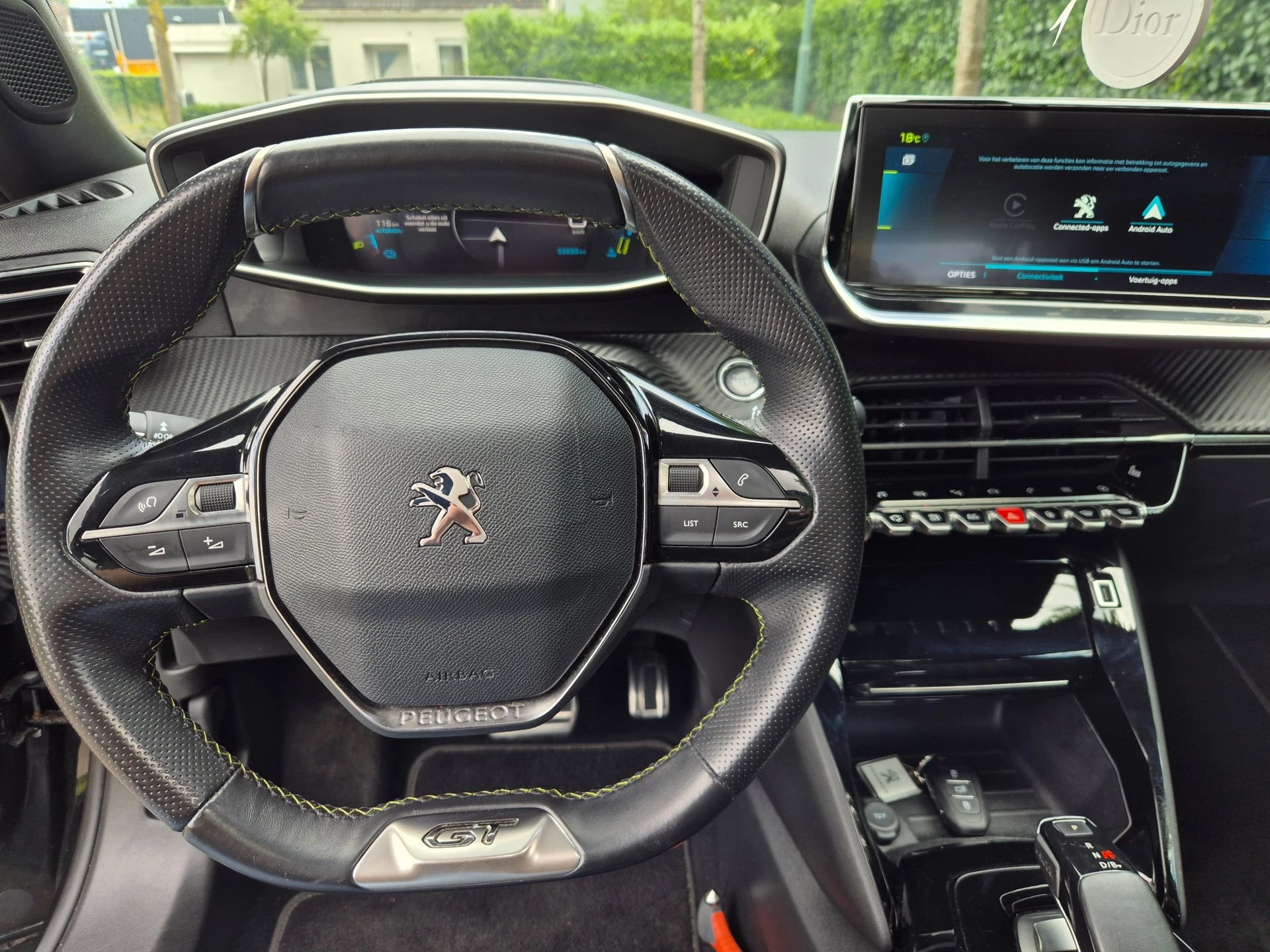 Hoofdafbeelding Peugeot e-2008