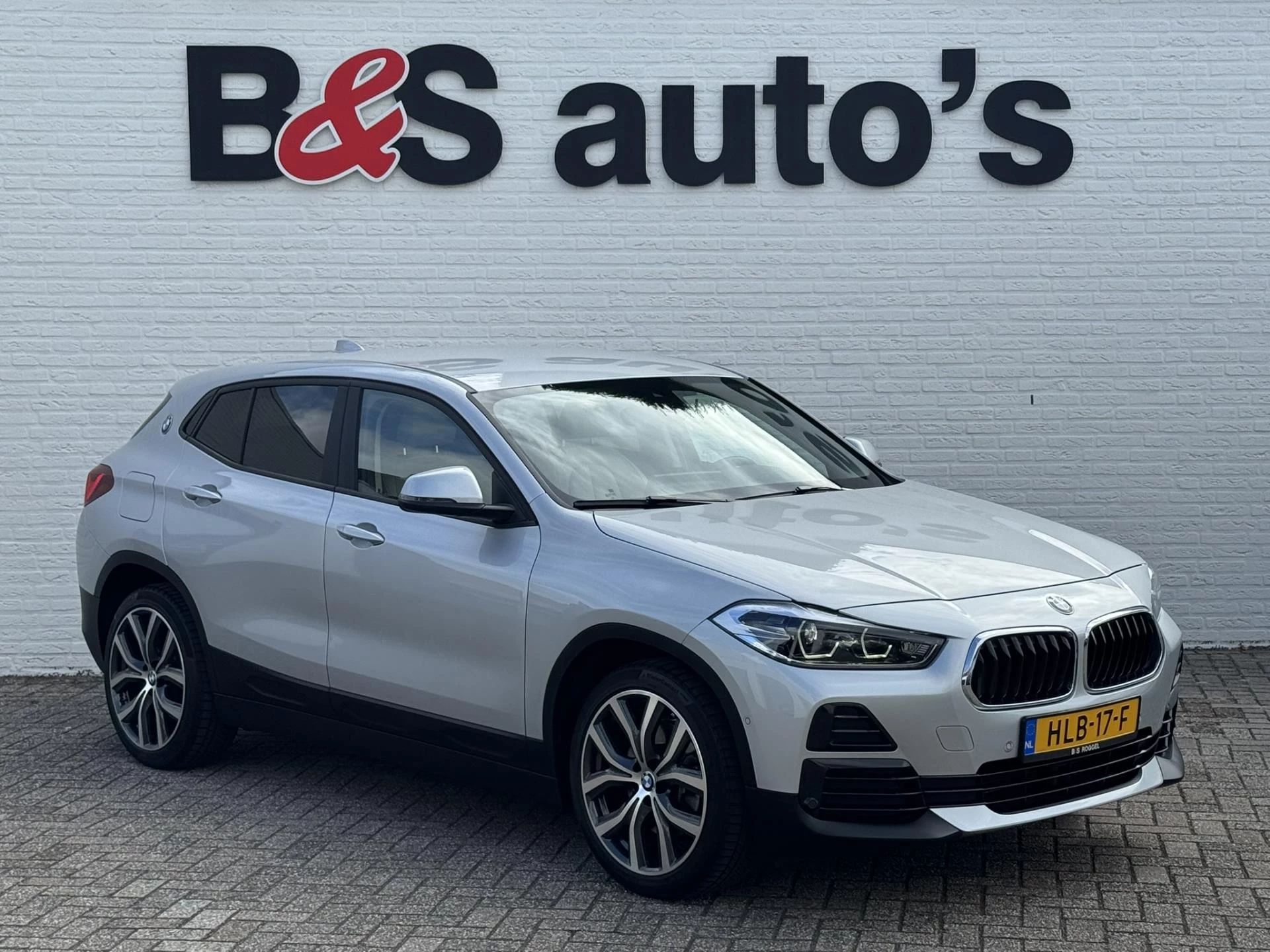 Hoofdafbeelding BMW X2