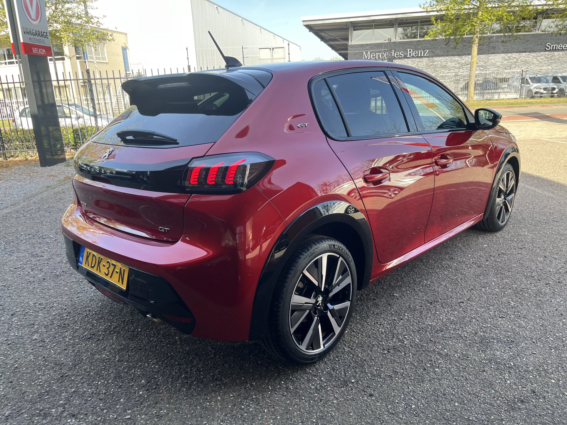 Hoofdafbeelding Peugeot 208