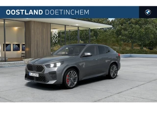 BMW X2 sDrive20i M Sport Automaat / Panoramadak / Trekhaak / Sportstoelen / Adaptieve LED / M Adaptief onderstel / Head-Up / Parking Assistant Plus / Stuurverwarming