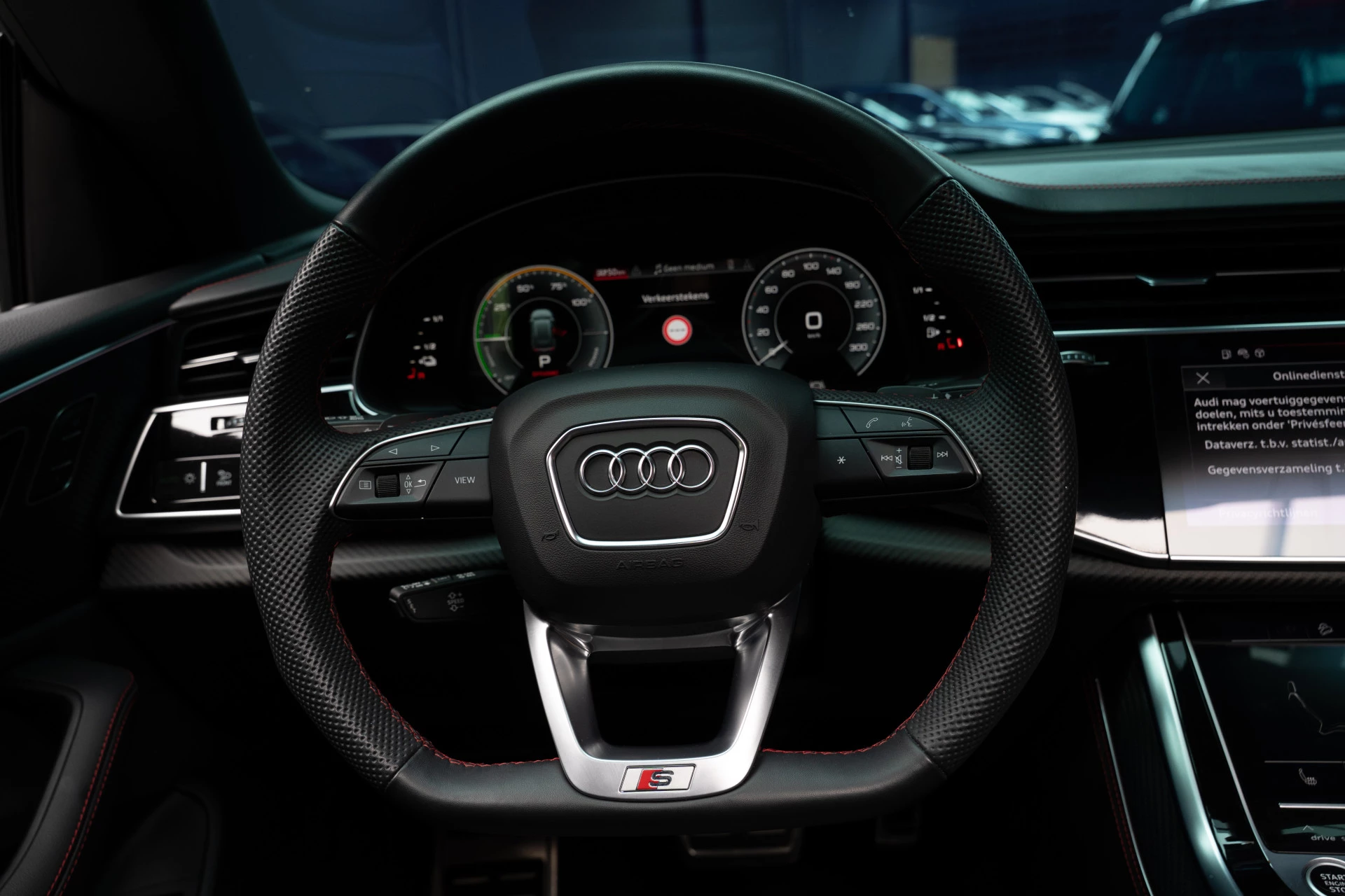 Hoofdafbeelding Audi Q8