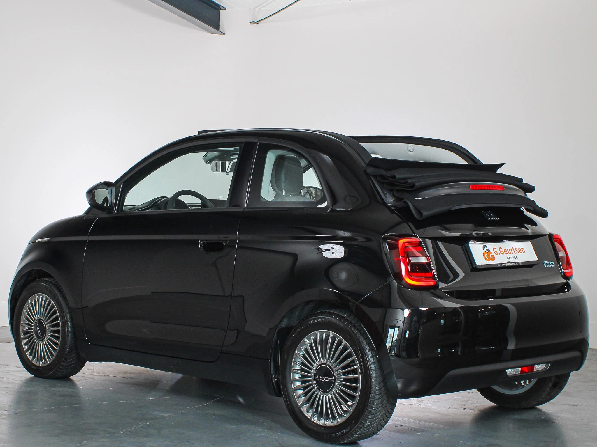 Hoofdafbeelding Fiat 500C