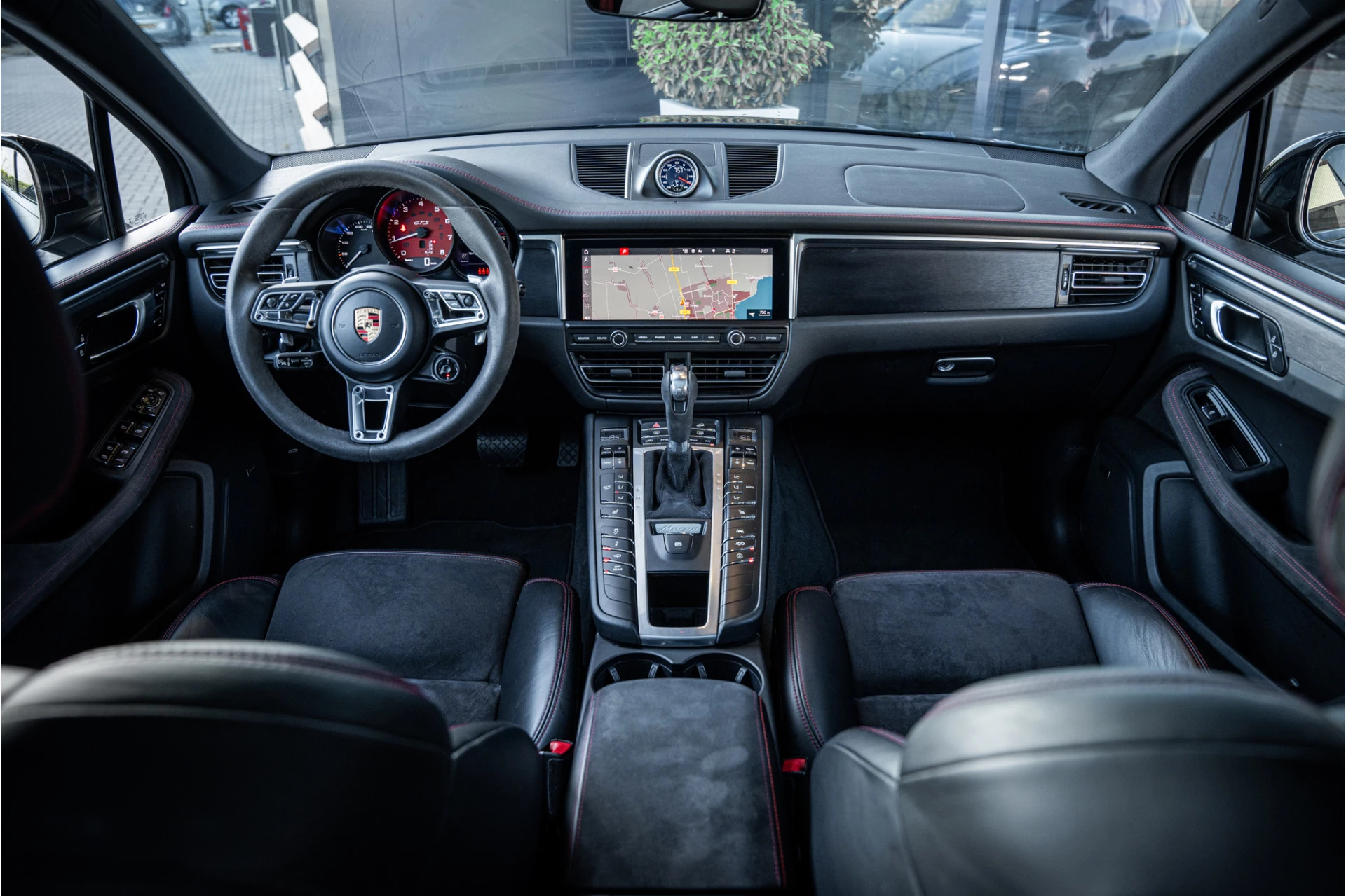 Hoofdafbeelding Porsche Macan
