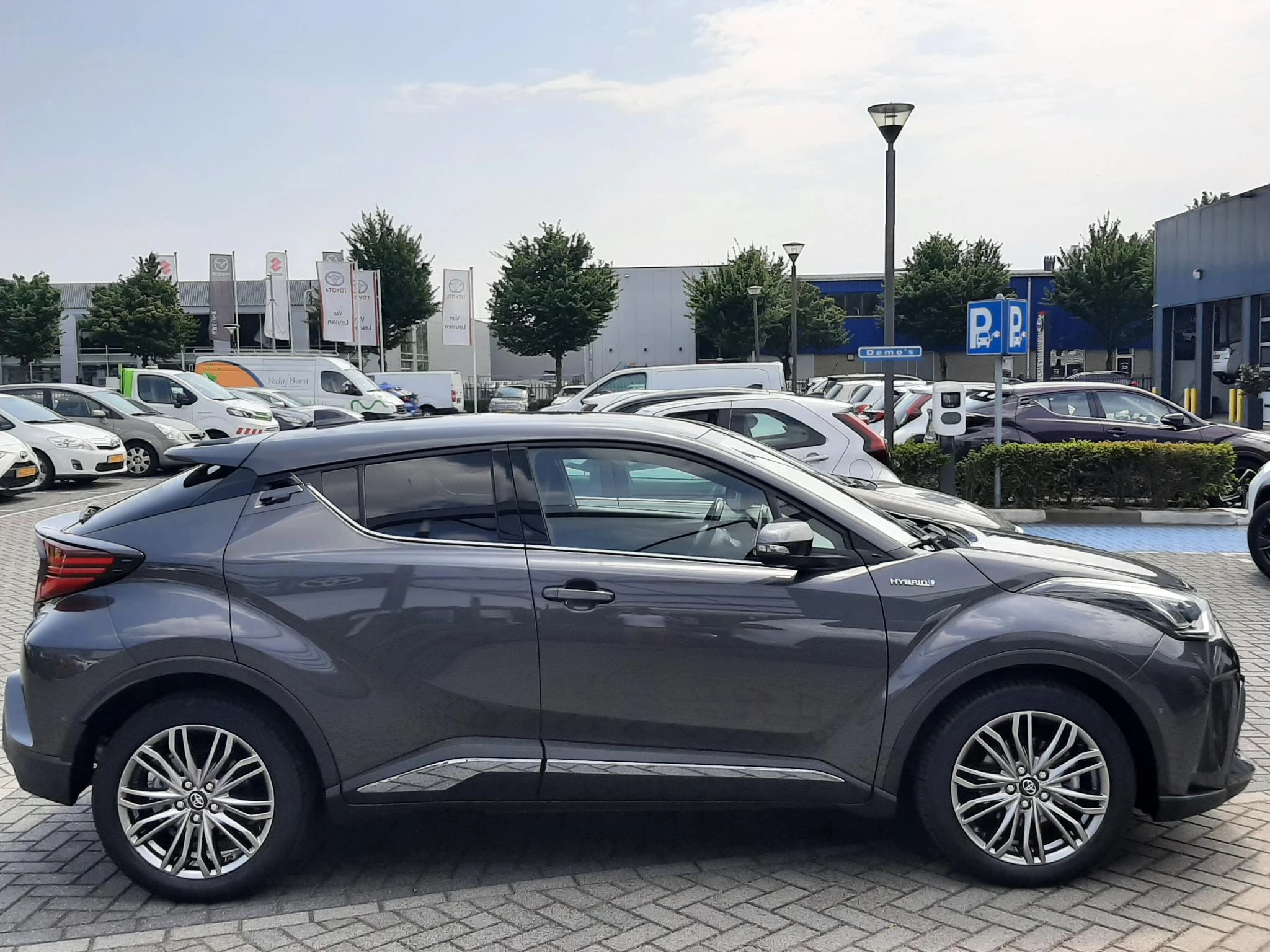 Hoofdafbeelding Toyota C-HR